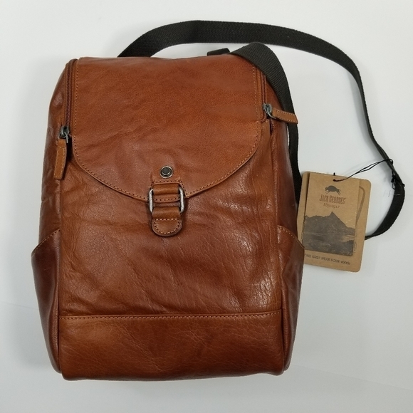 JACK GEORGES Voyager Convertable Crossbody/Backpack - Picture 4 of 12